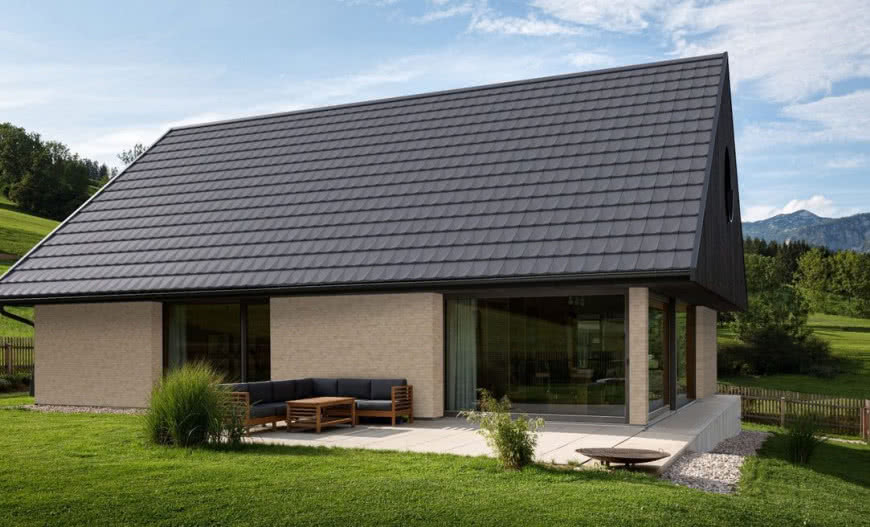 Koramic V11 - wielokrotnie nagradzana dachówka ceramiczna