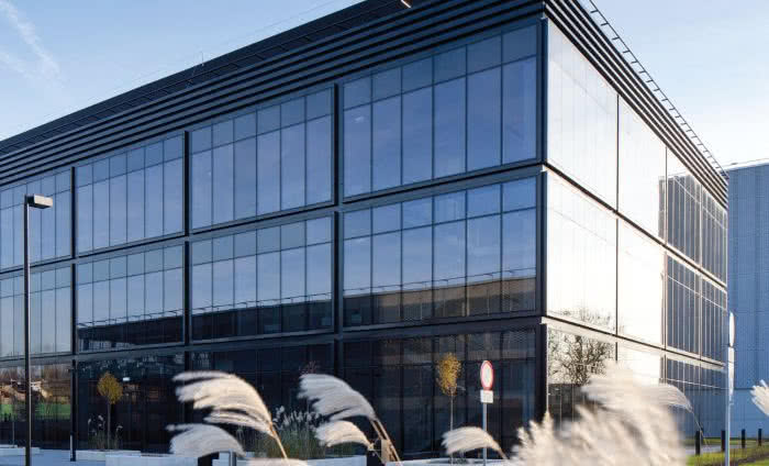 Innowacyjne rozwiązania Schneider Electric w Centrum CEZAMAT