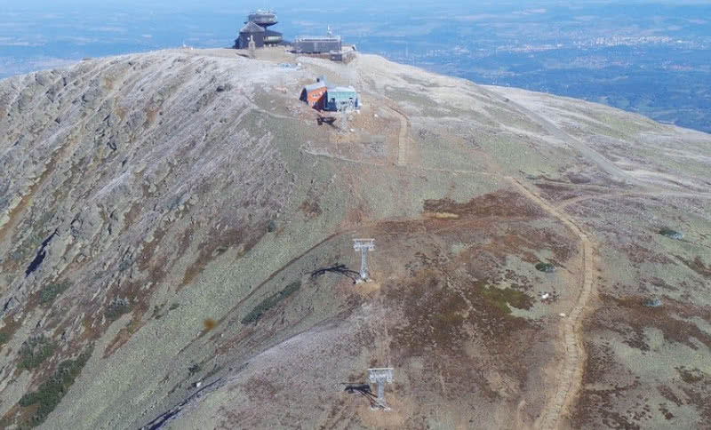 Konstrukcje ścienne Fermacell w nowych stacjach kolejki linowej na Śnieżkę